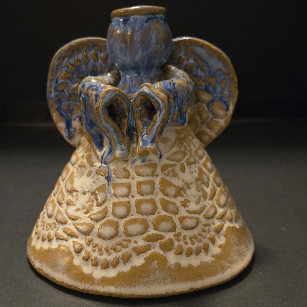 Beautiful Ceramic Angel, By T. Puterbaugh Gill. - Picture 2 of 11